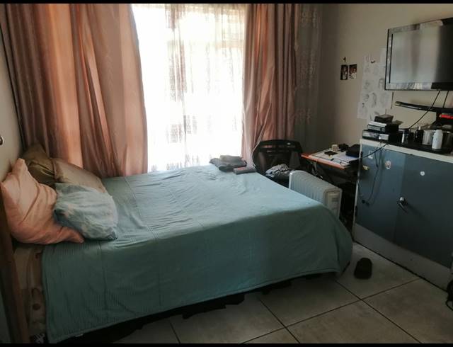 3 BEDROOM HOUSE FOR SALE IN VANDERBIJLPARK CE 5